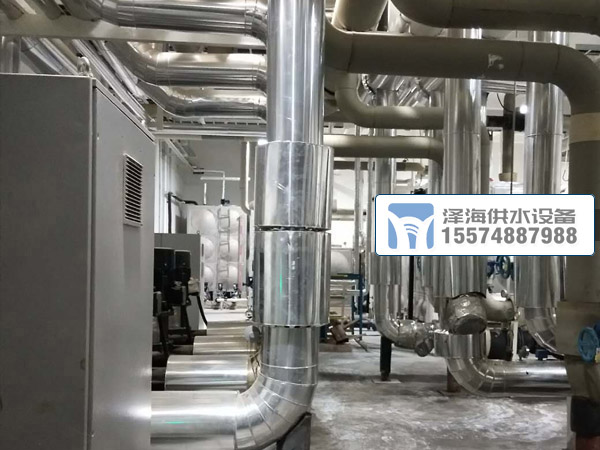 熱水回收<a href=http://www.dggwbn.com/ target=_blank class=infotextkey>不銹鋼水箱</a>