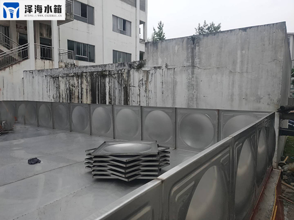 影響不銹鋼水箱價(jià)格的因素有哪些？