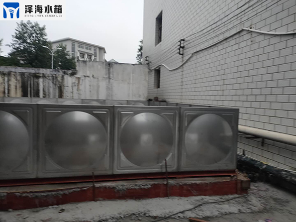 不銹鋼水箱價(jià)格核算與修補(bǔ)辦法的簡介